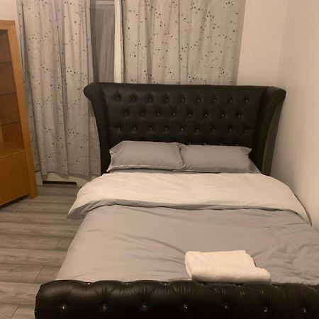 Bed and Breakfast At Apex House Horndon-on-the-Hill Екстер'єр фото